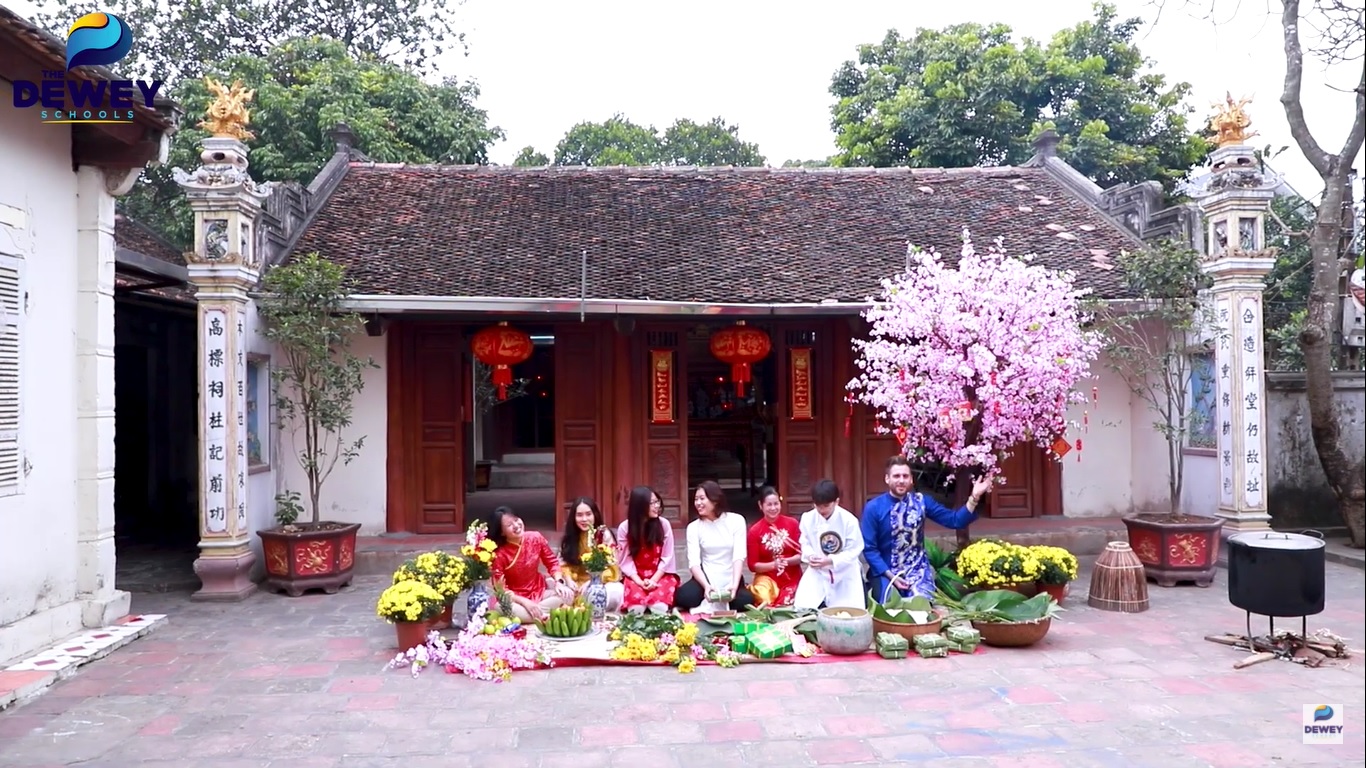 Món quà Tết ý nghĩa của đại gia đình Dewey