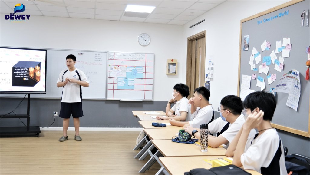 Trường trung học cơ sở quốc tế