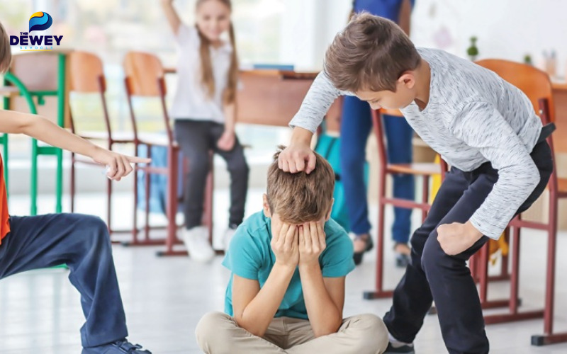 Bạo lực học đường là hành vi gây tổn thương cho người khác về thể chất và tinh thần