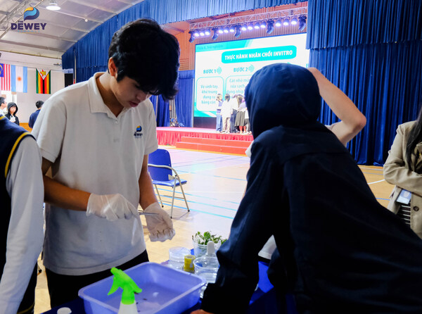 Dự-án-VitroGrow-Công-nghệ-cho-tương-lai-08