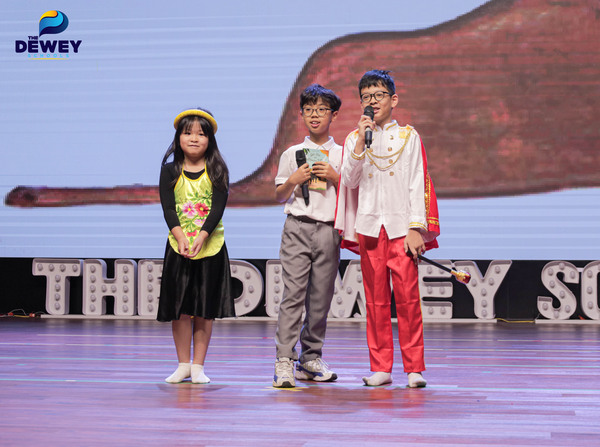 Tuần-lễ-đọc-sách-tại-Dewey-08