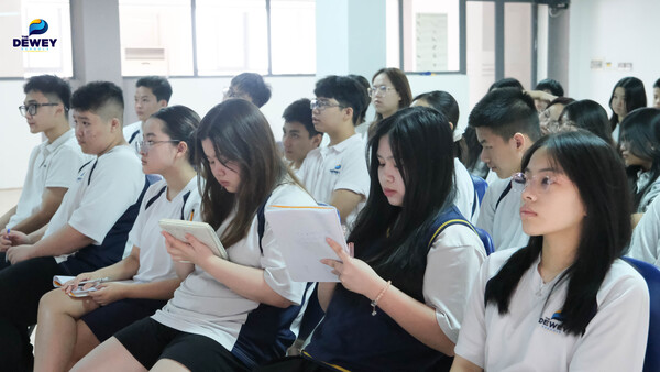 Hội-thảo-du-học-K9-10-05