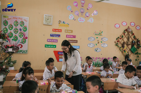 dự-án-Nâng-bước-em-tới-trường-05