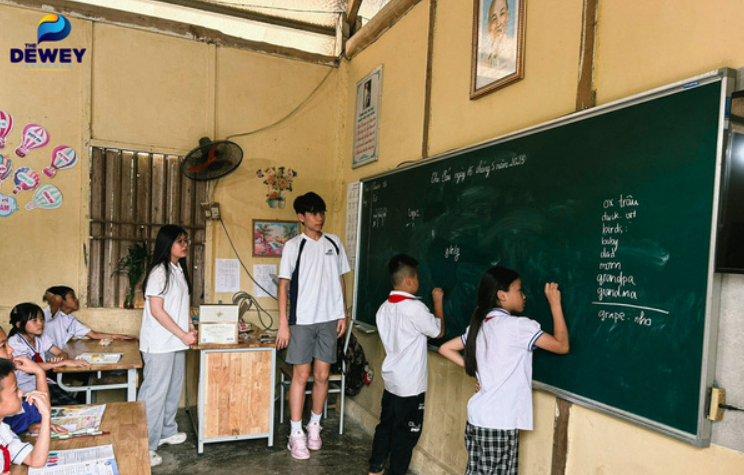 Hành trình chắp cánh ước mơ của những trái tim biết sẻ chia