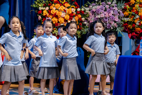 back-to-school-dewey-cau-giay-02