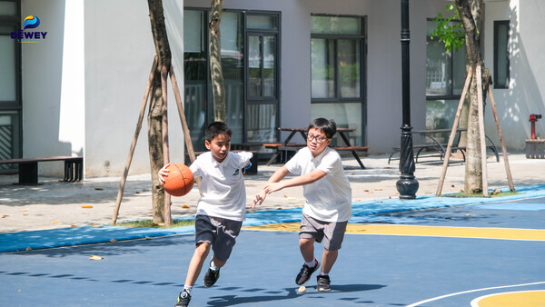 dewey-cau-giay-hoc-sinh-mới-13