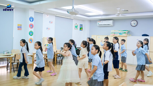 dewey-cau-giay-hoc-sinh-mới-14