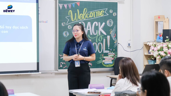 họp-định-hướng-PH-03