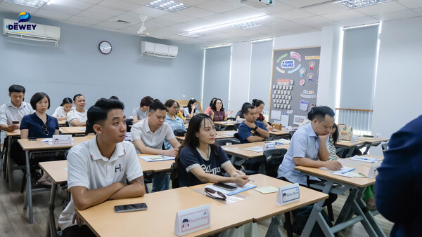 họp-định-hướng-PH-10