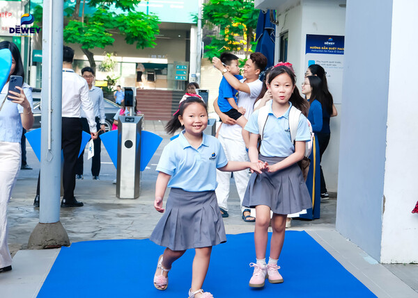 back-to-school-dewey-cau-giay-09