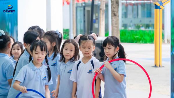 tuan-dinh-huong-dewey-cau-giay-12