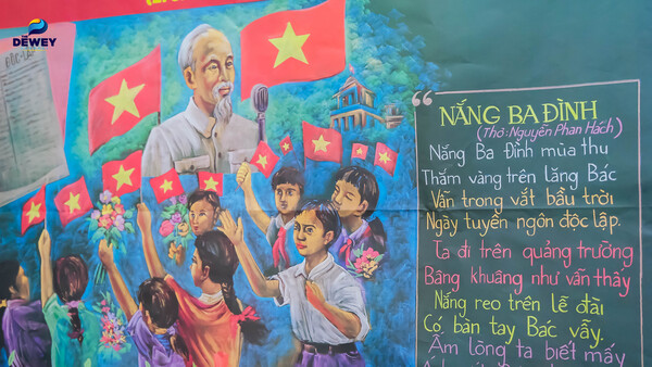 tet-doc-lap-dewey-cau-giay-10