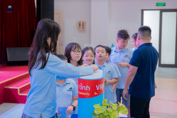 hp-chào-cờ-tháng-9-05