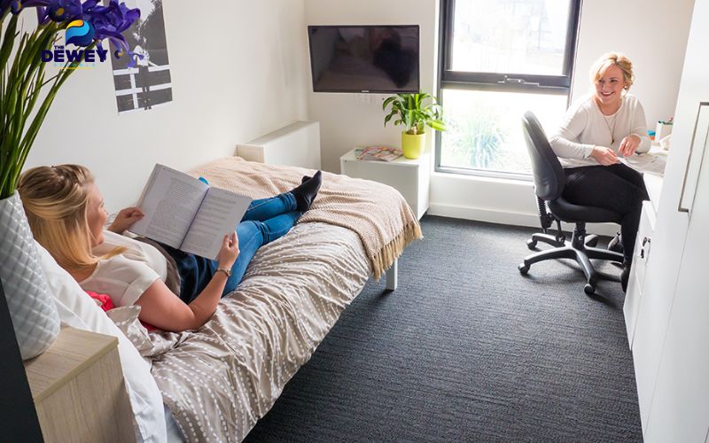 Ảnh hưởng từ gia đình và xã hội