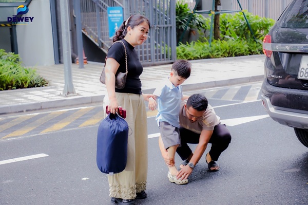 giup-tre-tu-tin-khi-di-hoc-lop-1-02