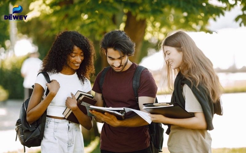 Du học sinh cần thích nghi với nền văn hóa mới