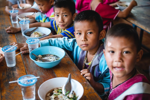 mot-so-benh-ve-dinh-duong-tre-co-the-mac-phai