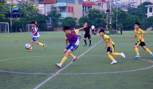 đội-tuyển-Bóng-đá-U13-Dewey-08