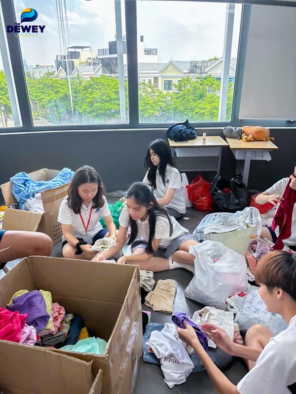 chung-tay-đóng-góp-cho-chương-trình-01