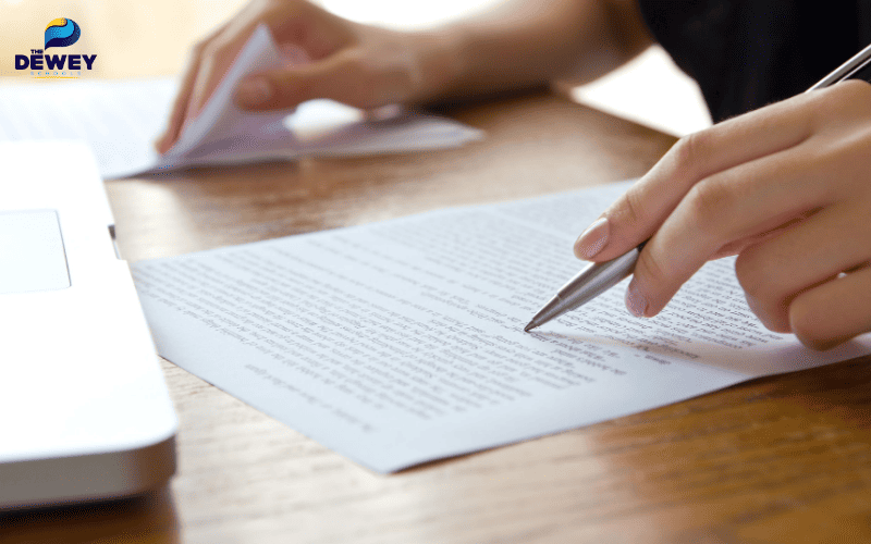 Học bạ và bảng điểm là giấy tờ bắt buộc trong hồ sơ du học Mỹ