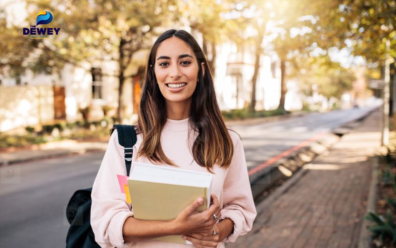 Học bổng đại học là gì?