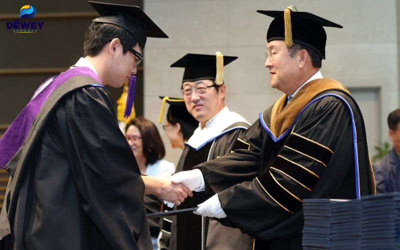 Chi phí du học ngành Kỹ thuật Hóa học phụ thuộc vào quốc gia, trường và bậc học