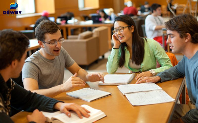 Ngoại ngữ là yếu tố bắt buộc để sinh viên học tập và thực hành trong môi trường quốc tế