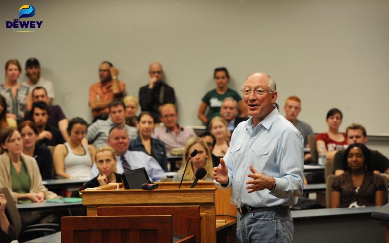 Các chương trình Luật quốc tế thường được thiết kế linh hoạt, phù hợp với nhiều đối tượng sinh viên