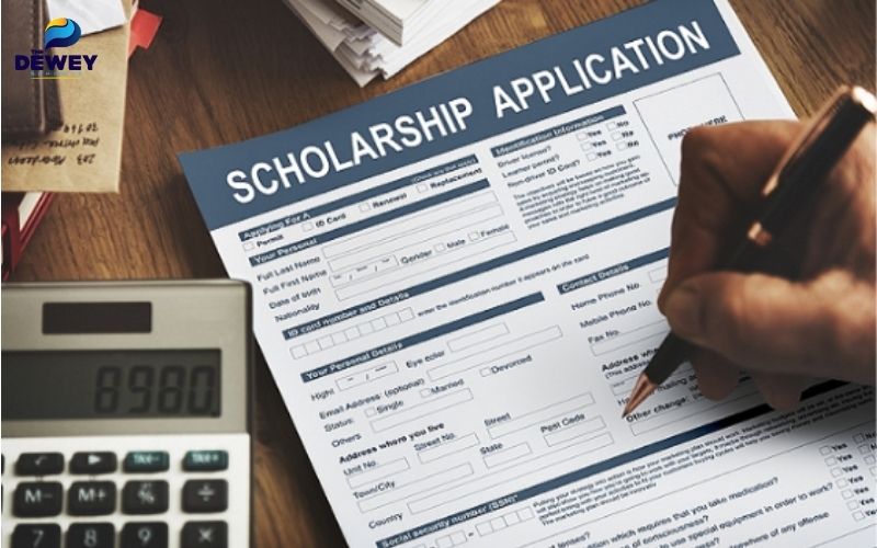 Cần chuẩn bị hồ sơ và chứng chỉ ngoại ngữ để đáp ứng điều kiện xét tuyển