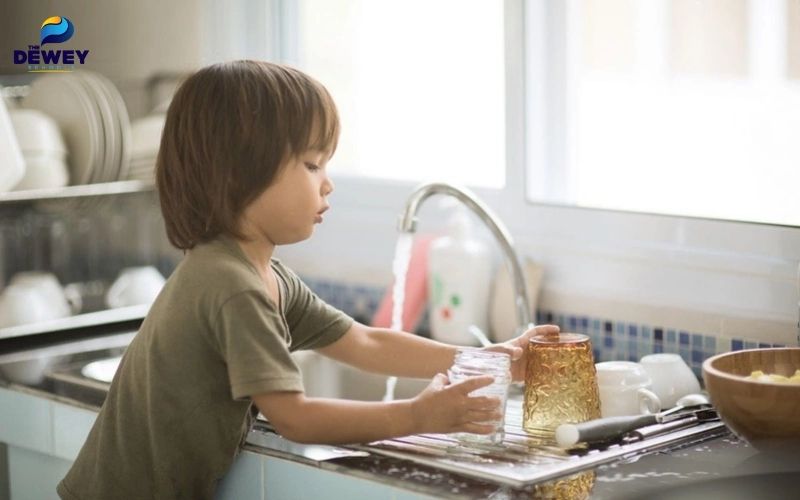 Cần phát triển kỹ năng sống và tự lập của trẻ