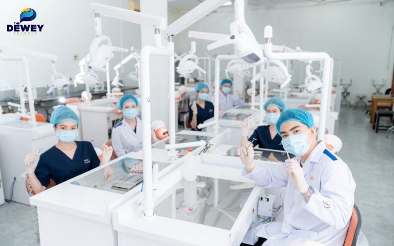 Thời gian học nội trú Y khoa dao động 3 - 5 năm