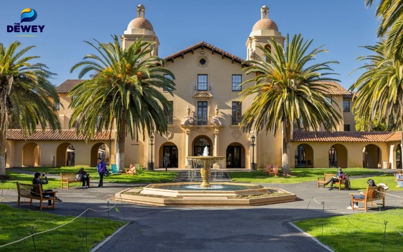 Toàn cảnh khuôn viên Đại học Stanford tại California