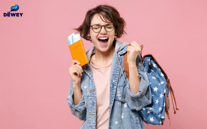 Học phí dao động từ hơn 700 EUR/học kỳ đến 23.000 EUR/năm