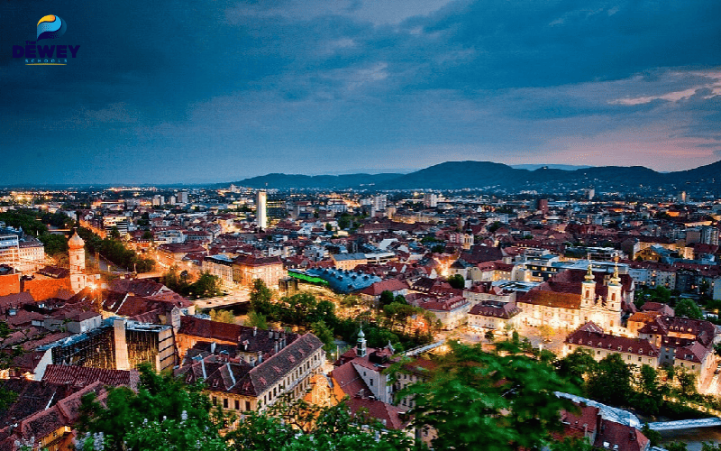 Graz là di sản văn hóa châu Âu và điểm đến học tập lý tưởng của sinh viên quốc tế