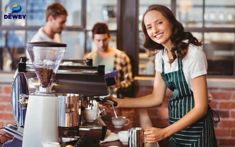 Sinh viên quốc tế tại Châu Âu vừa học tập vừa làm thêm để tích lũy kinh nghiệm và thu nhập