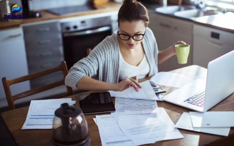 Chuẩn bị đầy đủ giấy tờ để làm hồ sơ học bổng