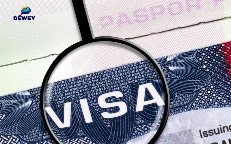 Visa D10 là loại thị thực tạm trú