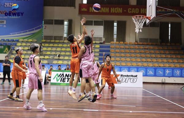 Đội-tuyển-Bóng-rổ-Nam-U18-Dewey-02