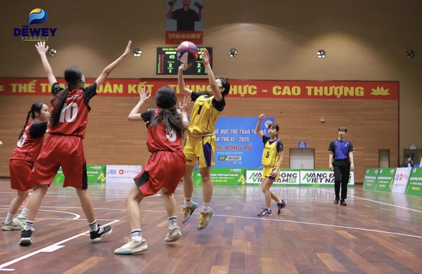 Đội-tuyển-Bóng-rổ-Nam-U18-Dewey-10