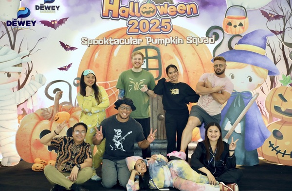 Spirit-Week-pyjamas-01