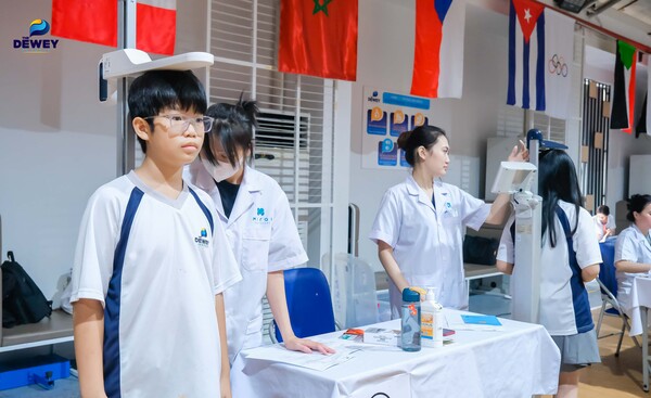 Khám-sức-khỏe-học-sinh-03