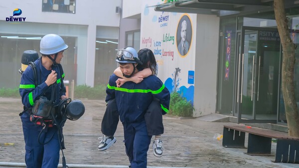 Diễn-tập-PCCC-12