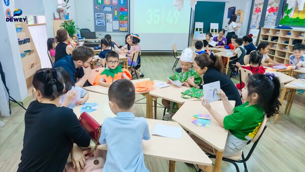 Dự-án-Nhân-văn-học-03