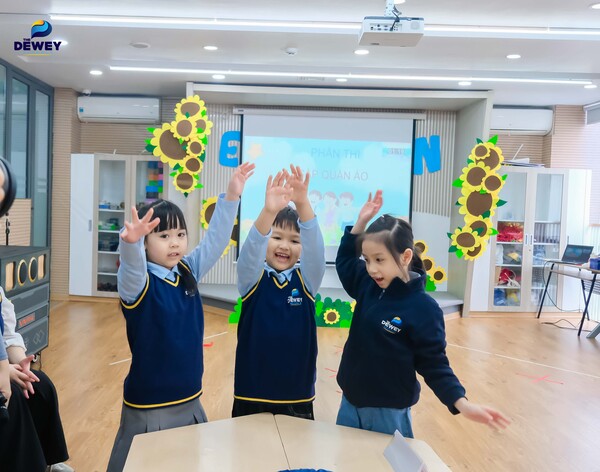 Em-đã-lớn-dewey-cg-02