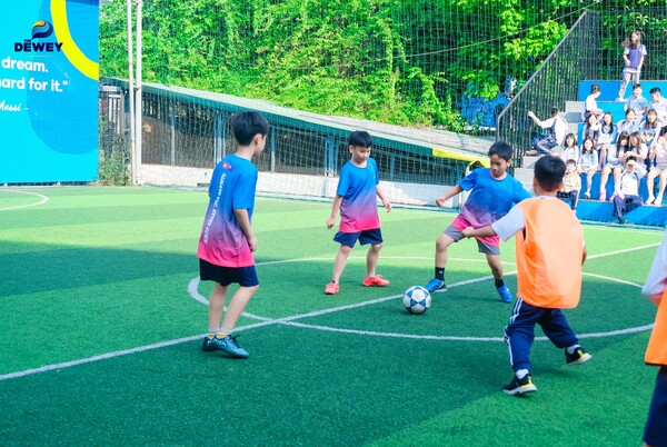 Chung-kết-bóng-đá-Tiểu-học-02