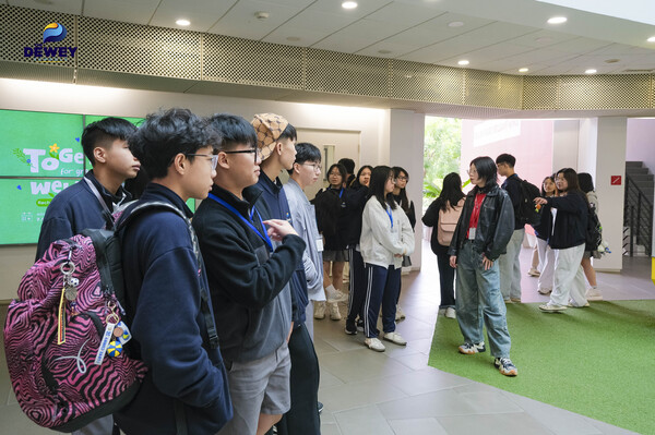 một-ngày-làm-sinh-viên-Đại-học-Anh-Quốc-BUV-04