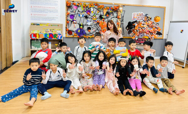 Spirit-Week-pyjamas-05