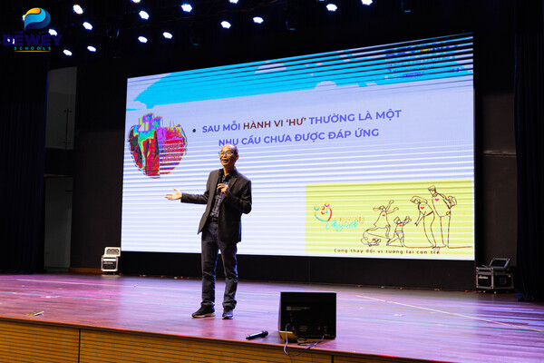 Hội-thảo-Sửa-con-hay-sửa-mình-01