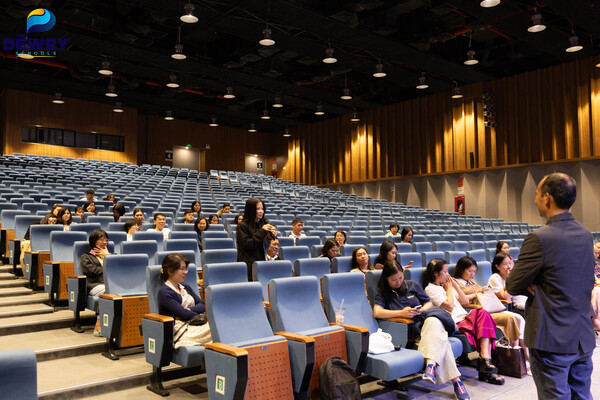 Hội-thảo-Sửa-con-hay-sửa-mình-07