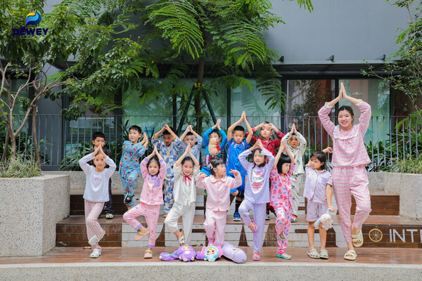 Spirit-Week-pyjamas-10